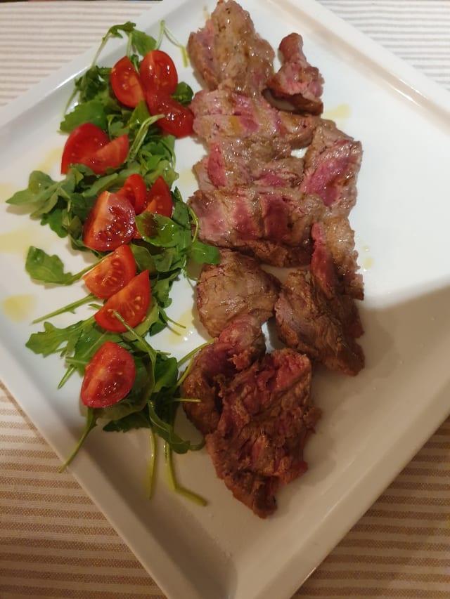 Tagliata di manzo 200 gr - Allegra Hosteria