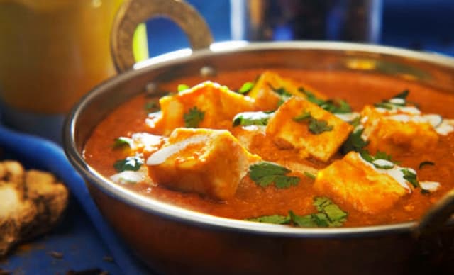 Muttar Paneer - La Maison Tandoori