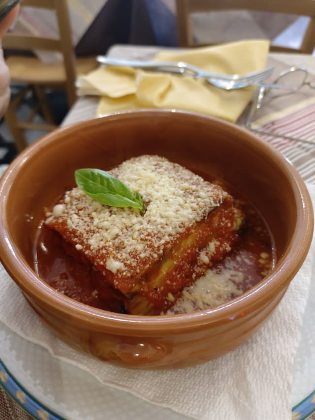 Parmigiana melanzane - Dodici Ventiquattro, Salerno