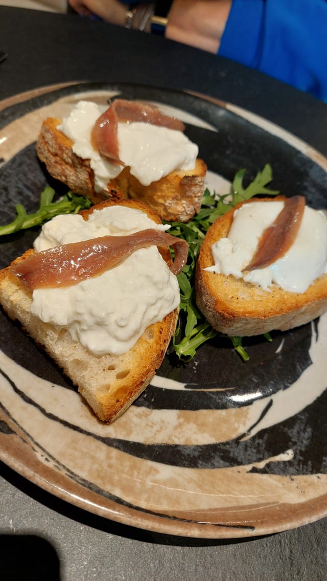 Bruschetta burrata e alici del cantabrico - Ristorante Petrucci, Rome