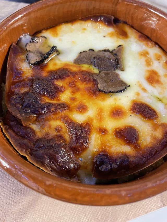 Coccio caldo con pecorino tartufo e patate ripassate - La Taverna di Fucile, Montepulciano