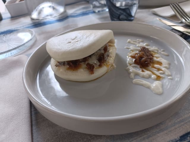 Bao bun con stracotto di manzo alla genovese - Manteca, Salerno