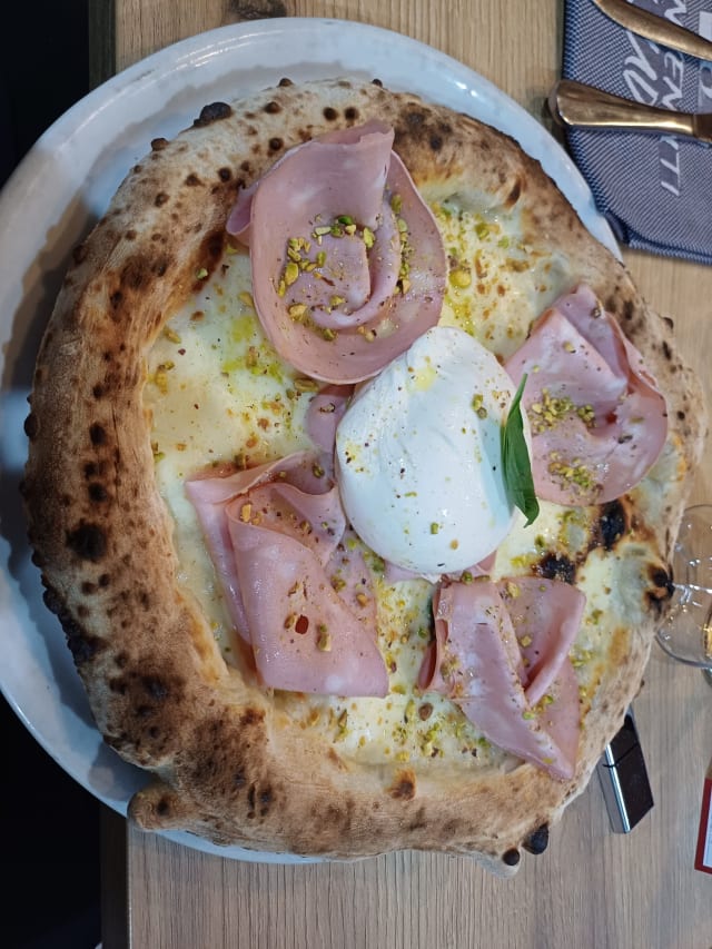 Mortadella E Burrata - Benvenuti al Sud, Turin