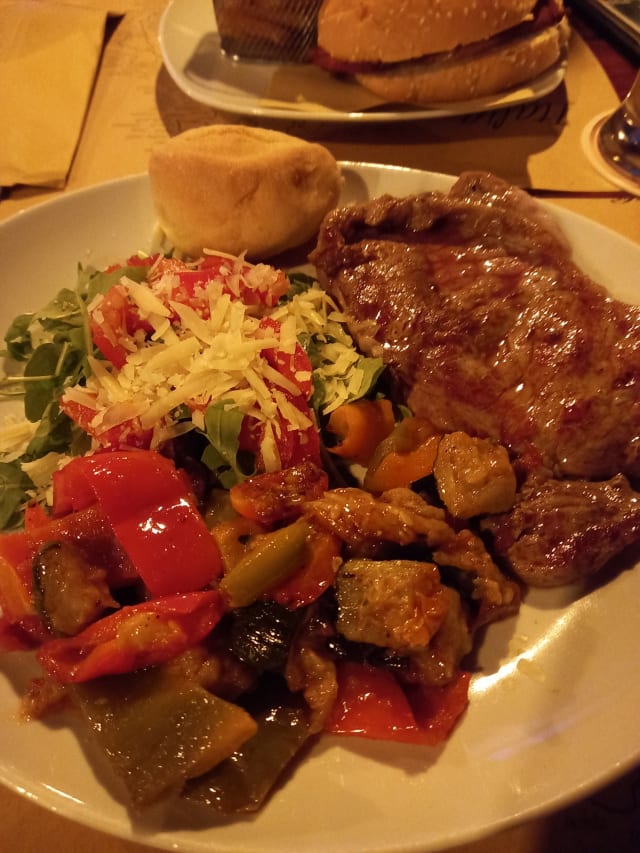 Tagliata di Fassona - La Mole Pub