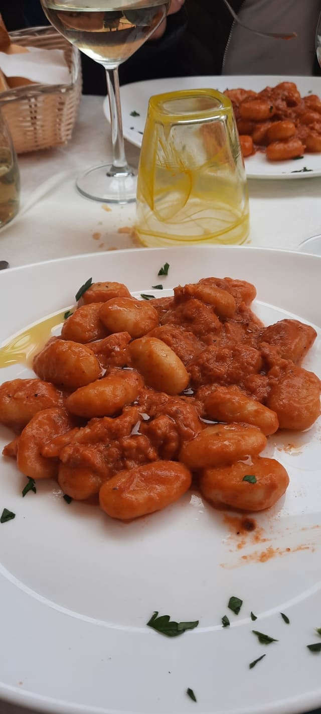 Gnocchi di patata con salsa di granchio - Trattoria Antica Torre, Venice