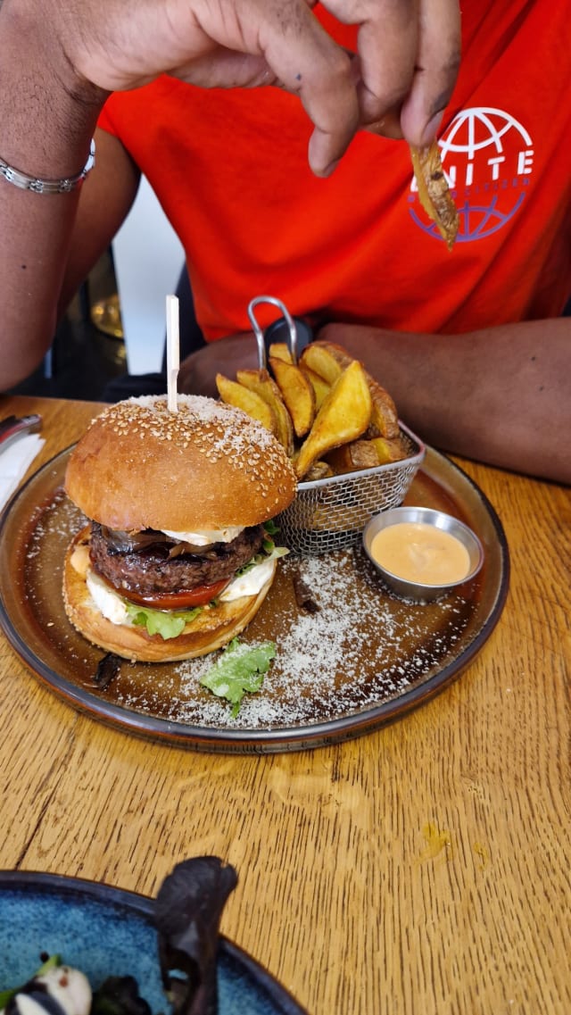 Burger Italien, Pain Bio - Le Favori, Nanterre