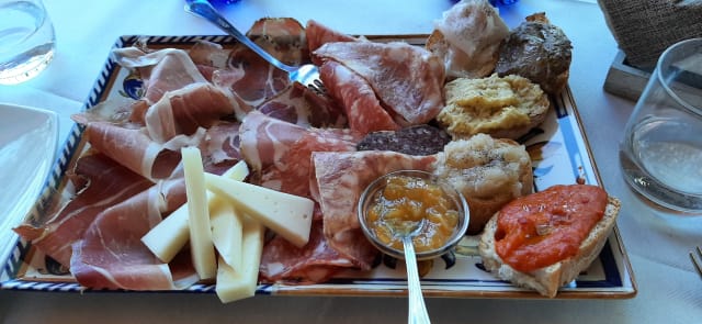 antipasto del borgo - Hosteria del Borgo