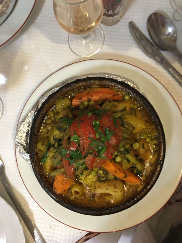 Tajine D'agneau Ou De Bœuf - l'Auberge de Marrakech