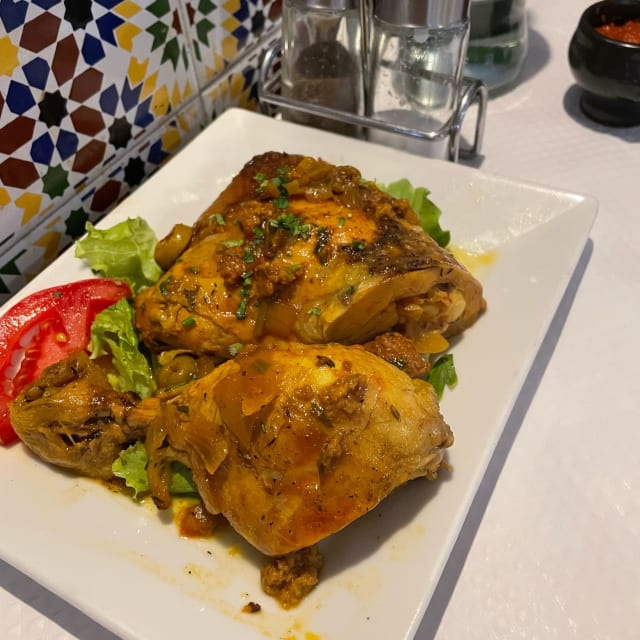 Couscous poulet (cuisse) - l'Auberge de Marrakech