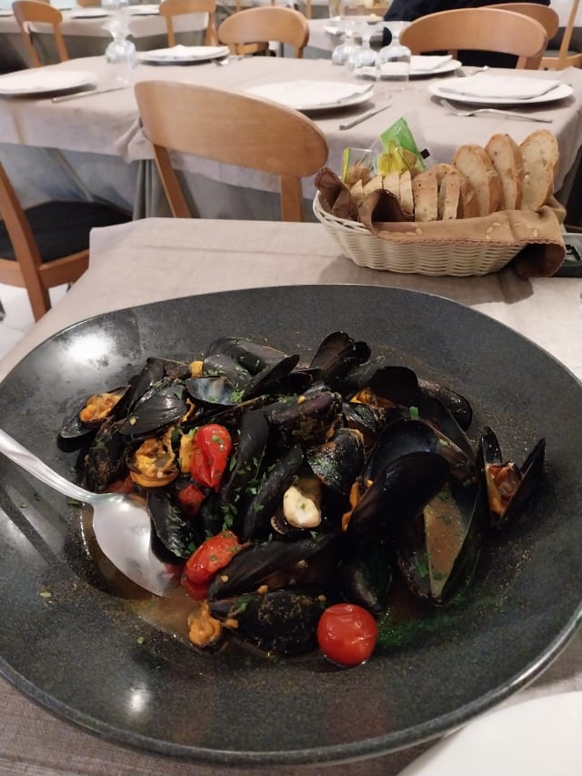 souté di cozze - La Rosa dei Venti, Monopoli