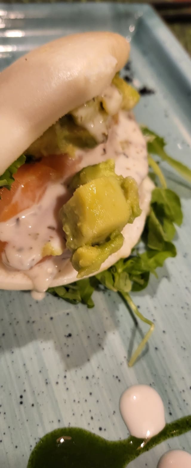 Salmon bao - Iki Surf Poke & Tiki Bar