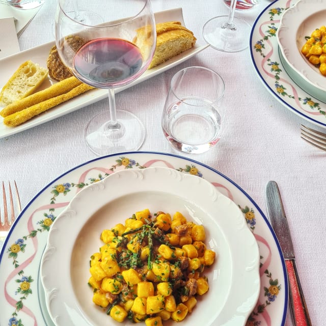 Gnocchetti Di Patate, Spinacino, Polvere Di Datterini E Capperi - Ristorante Il Giardino da Felicin - Dimora Storica