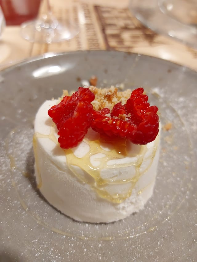 semifreddo ricotta e miele  - La Cantina Clandestina, Genoa