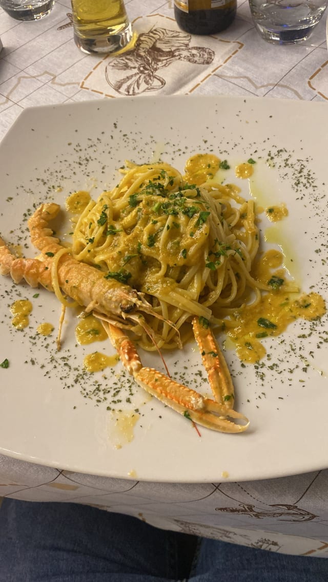 Linguine con Crema di Scampi - Pizzeria Ristorante Braceria Manuno