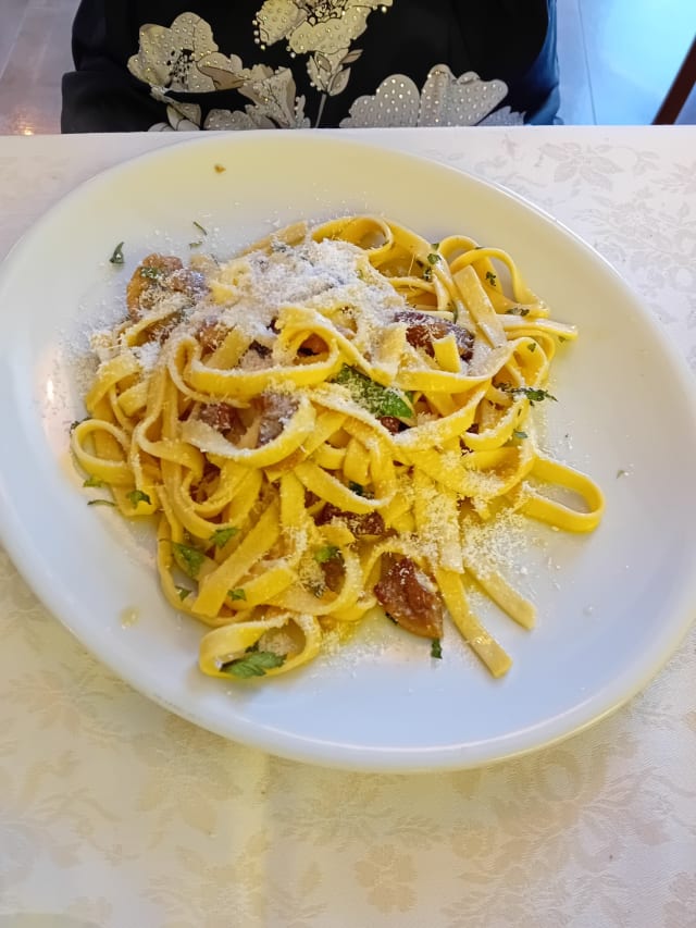 Tagliatelle: ai porcini - Osteria da Daniele