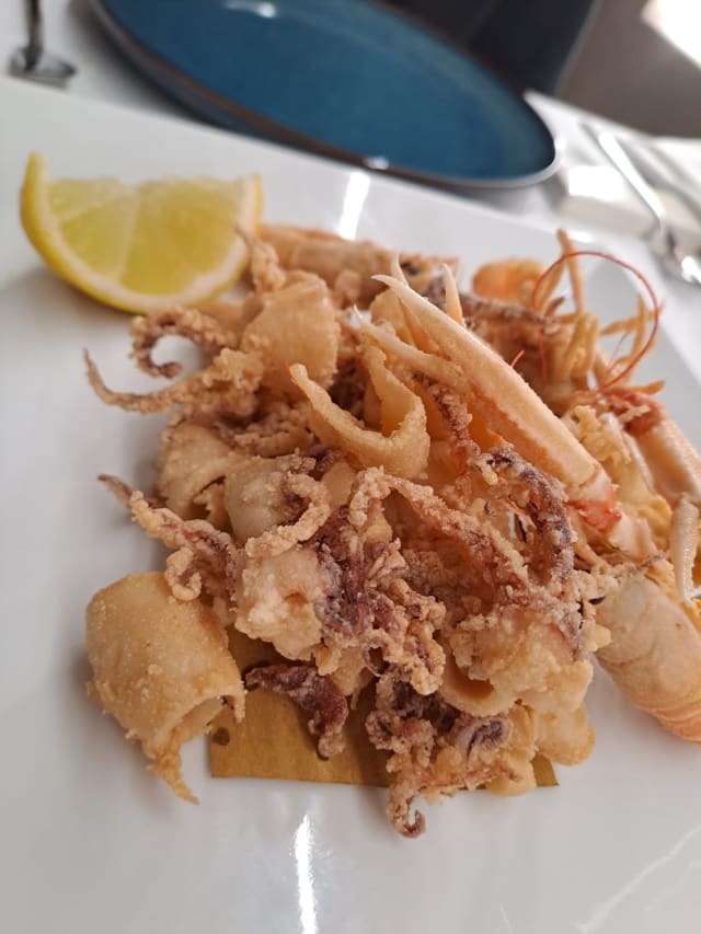 Fritto calamari e scampi Adriatico  - Mariani Ristorante