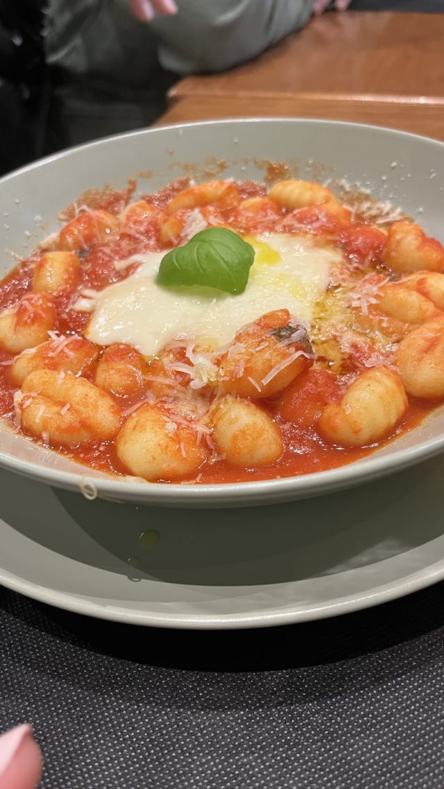 Gnocchi alla sorrentina - Osteria Bellosguardo