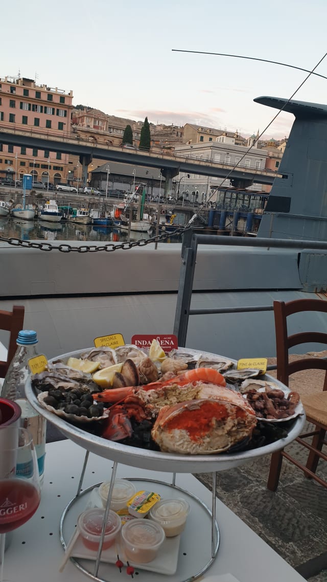 Indarsena Oyster Bar in Genoa - Restaurant Reviews, Menu and