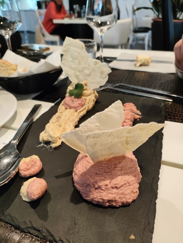 Yin yang hummus  - I Portoni Di Zolì, Bologna