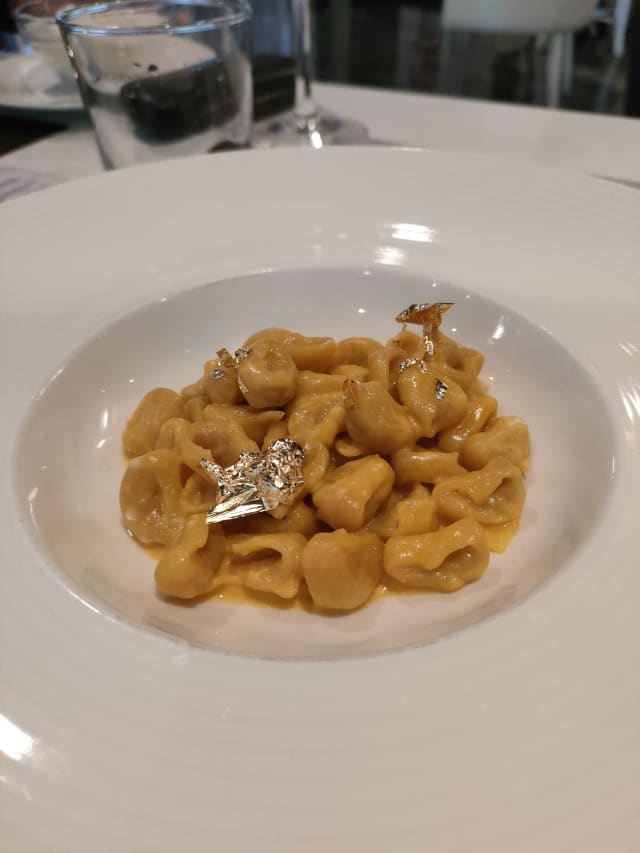 Tortellini in crema di parmigiano  - I Portoni Di Zolì, Bologna