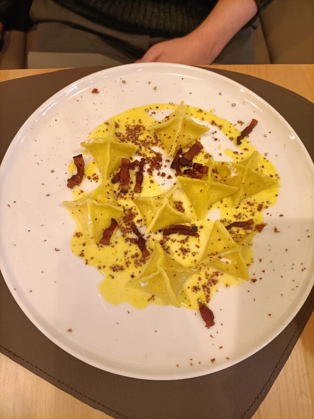 Raviolo carbonara - Vulio - Gusto Divino