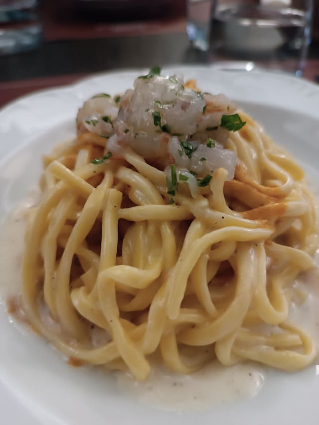 Spaghetti alla chitarra, con pomodori datterini rossi e gialli, stracciatella e basilico - Casa Ciabattini, Florence