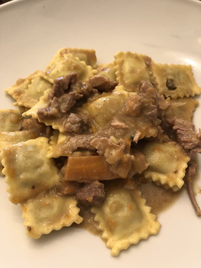 Ravioli di carne e verdura - Casa del Vino