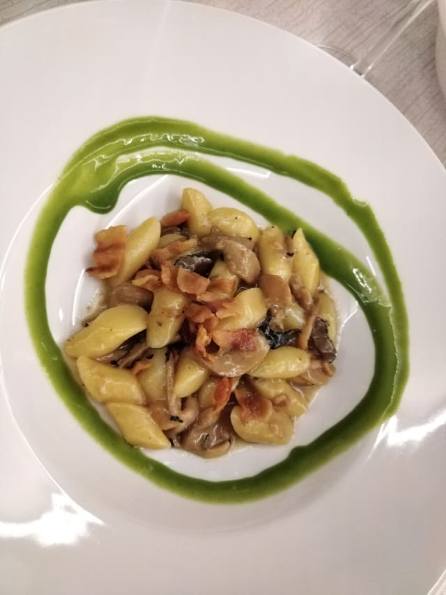 gnocchetto porcini guanciale croccante e tartufo - Villa Amaranto eventi e cucina