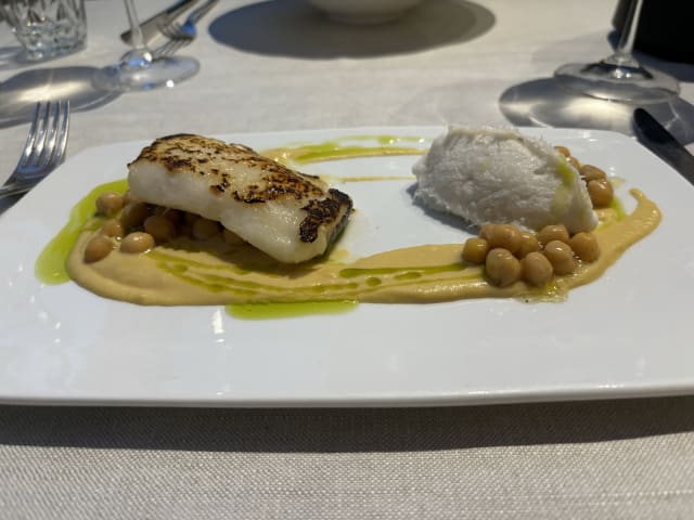 filetto e mousse di baccalà con crema di ceci  - Zafferano by Casanova di Pescille, San Gimignano