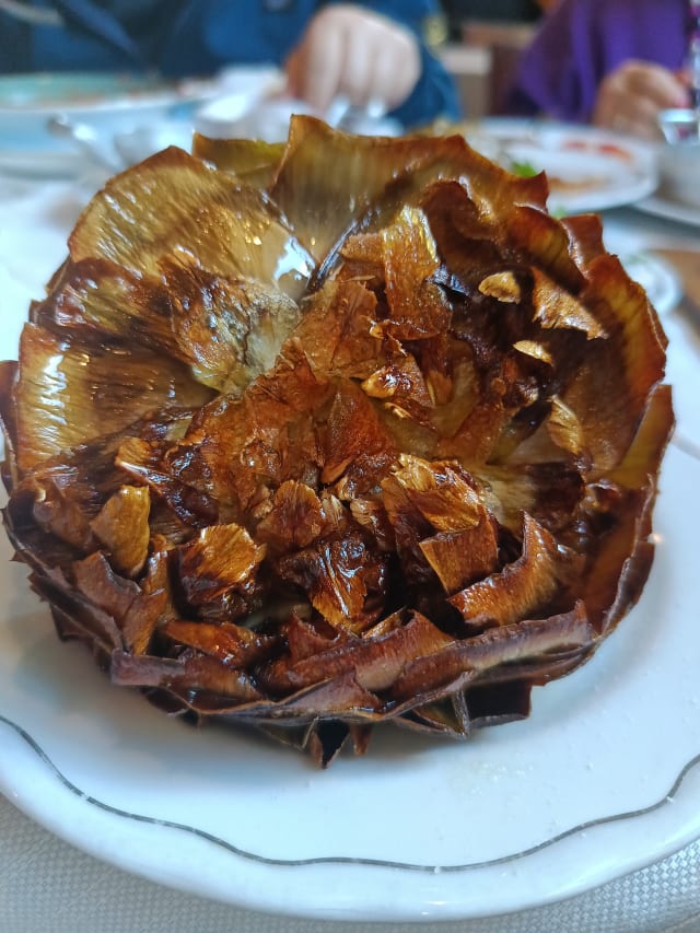 Carciofo alla giudia - Osteria Romana, Rome