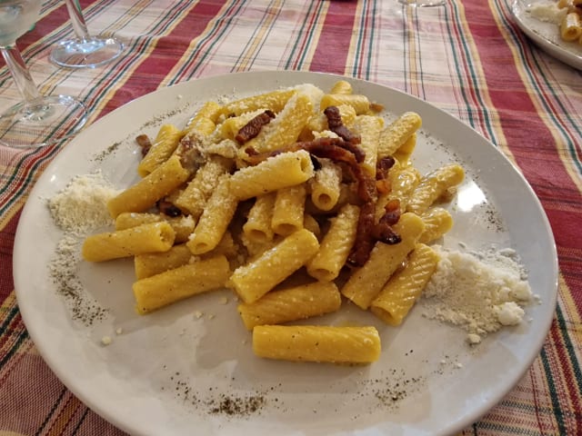 Rigatoni alla carbonara - La Trattoria del Campo, Rome