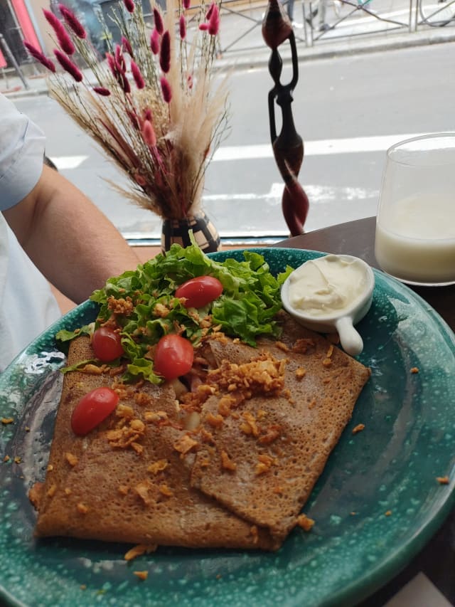 Gourmand: galette** + dessert à la carte - Crêperie Sénégalette , Paris