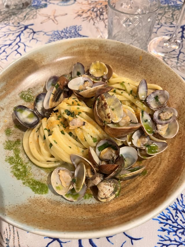 Linguine fresche alle vongole - La Riviera di Parthenope