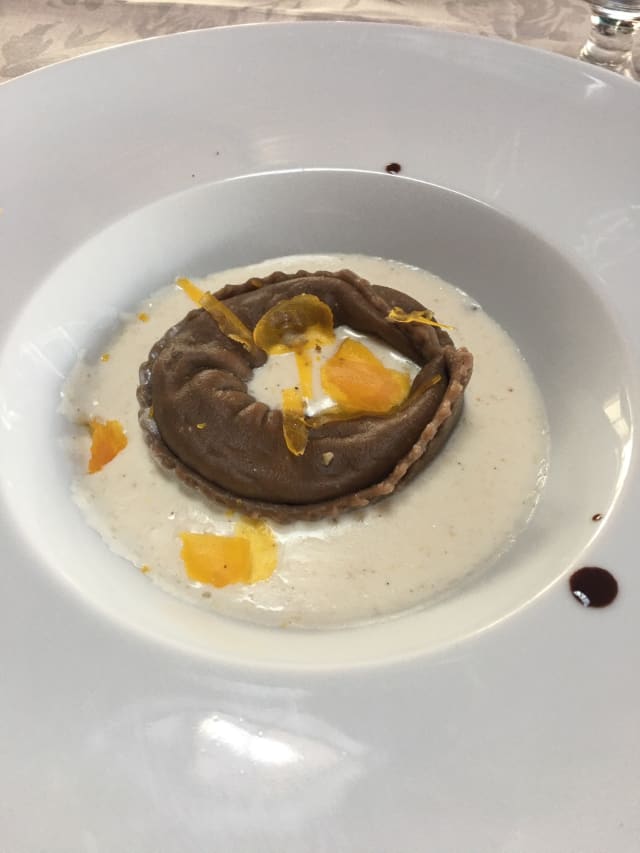 Raviolo al cacao su fonduta - Cioccolocanda San Marco di Bessone Silvio