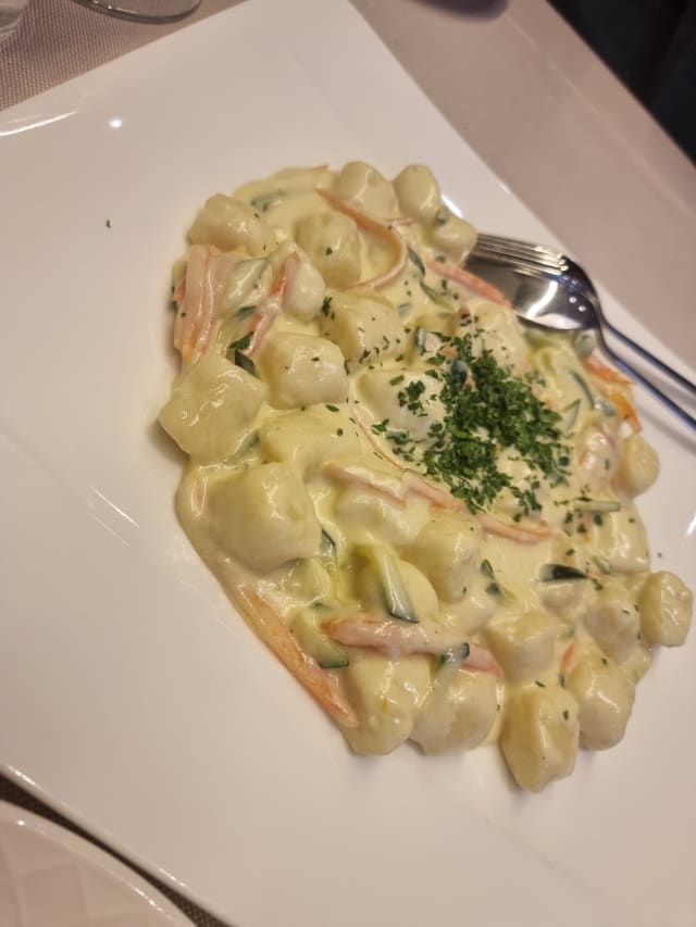 Gnocchetti di patate taleggio e verdurine - Il Mosaico, Sirmione