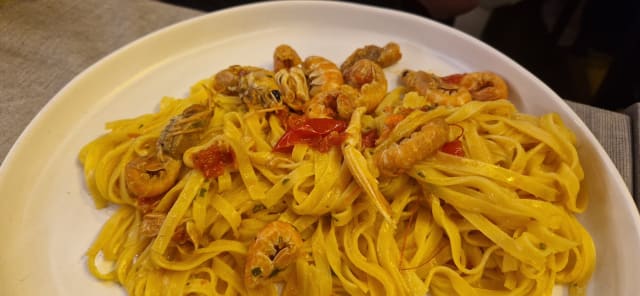 Tagliatellina agli scampi - Eskina