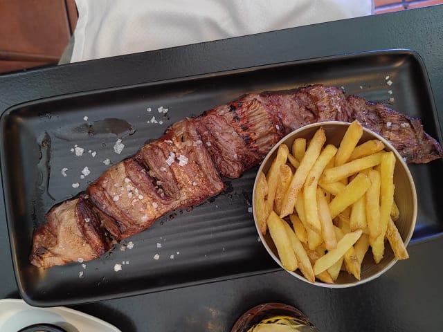 Entraña de ternera 350gr - Cabaña Grill Alicante