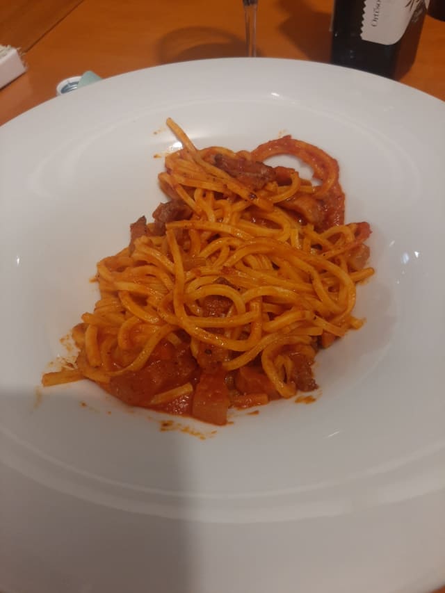 Chitarra All’Amatriciana con guanciale della valle d'itria - Soleeluna