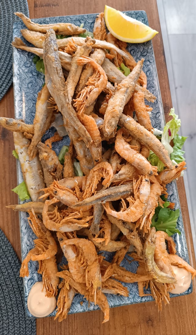 Fritura de pescados variados - Qué Rico