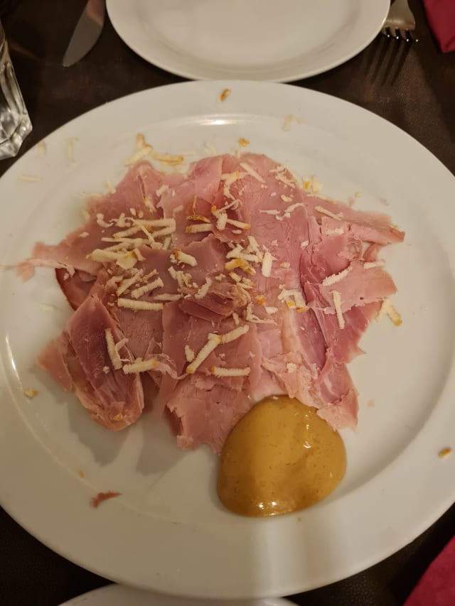 Prosciutto cotto in crosta di pane - Vecio Buffet Marascutti 1914, Trieste