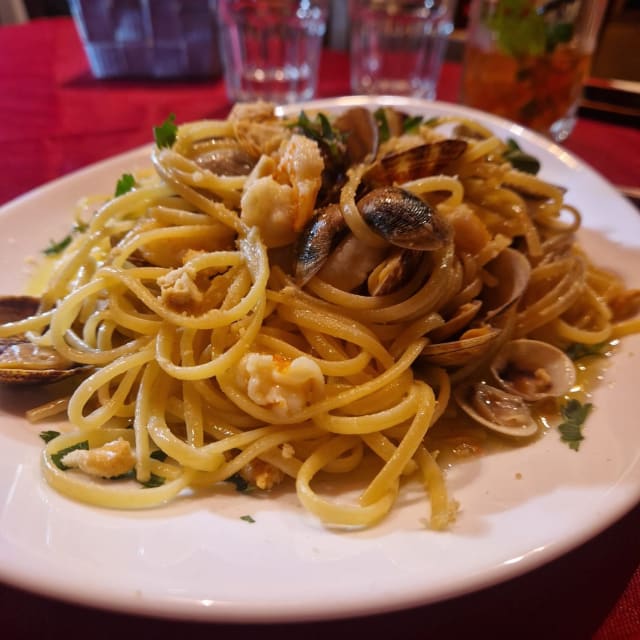 Linguine alle vongole  - Acquasanta - Le Delizie per Bacco