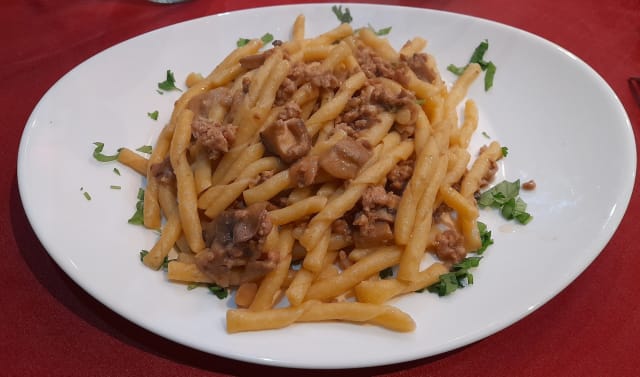 Torciarello salsiccia e funghi - Acquasanta - Le Delizie per Bacco, Cassino