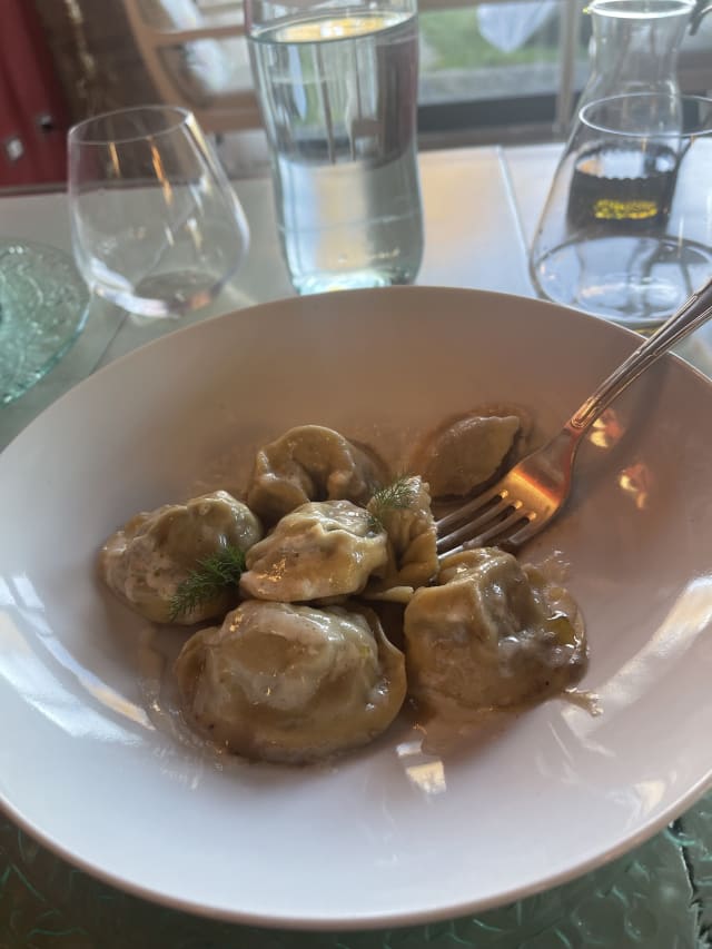 Tortelli d'anatra, crema di sedano rapa e finocchietto selvatico - Tenuta del Gallo