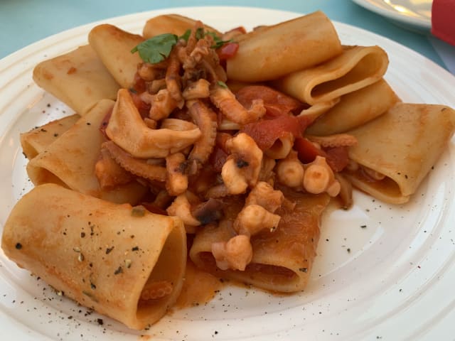 paccheri con polpo verace - Rosso Corallo, Fiumicino