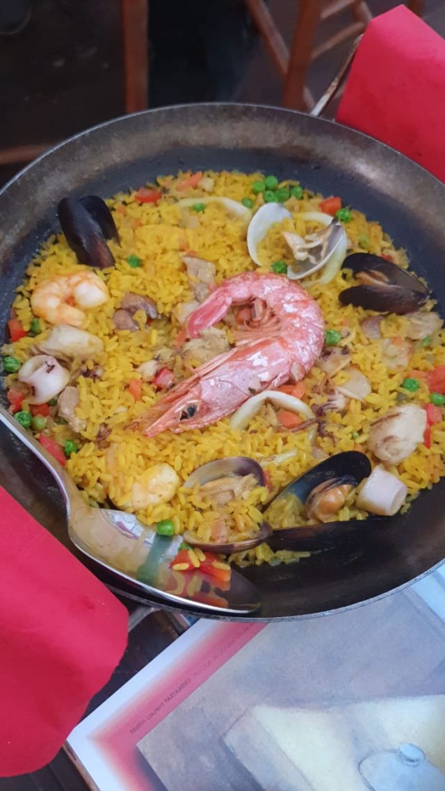 Paella Valenciana - Taberna Movida