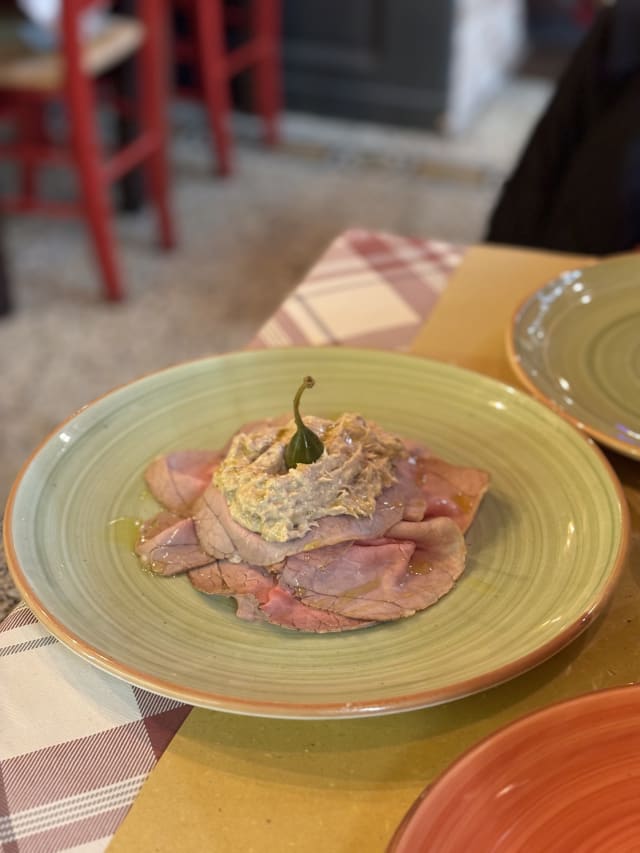 Vitello tonnato della tradizione piemontese di Fassone “COALVI”  - Osteria Al Tagliere, Turin