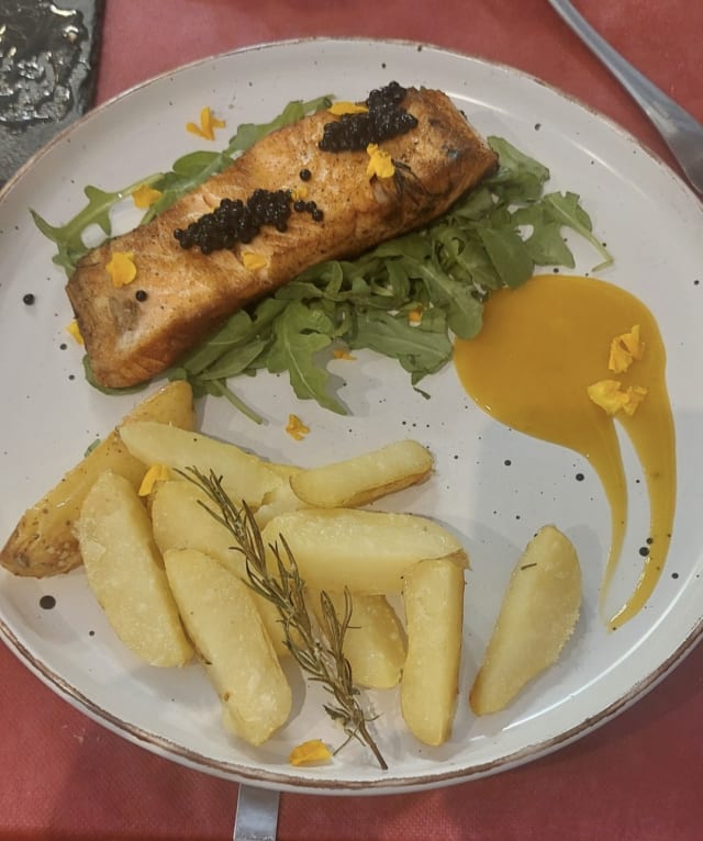 salmone e patate al forno  - La Divina Comida Italiana