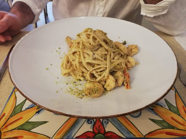 Linguine cin gambero rosso e pistacchio di Bronte - La Cucina di Riccobono