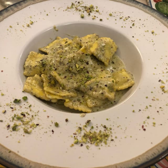 ravioli al pistacchio - La Cucina di Riccobono, Taormina