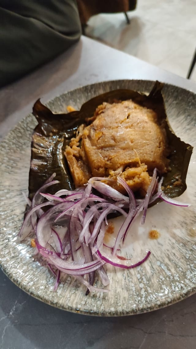 Tamal de pollo - La Esquina Peruana, Madrid